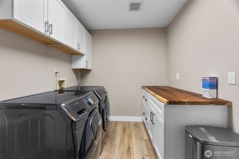 2308 Windjammer Court NW Olympia WA 98502