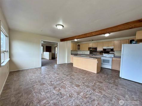 219 Mossyrock Avenue Mossyrock WA 98564