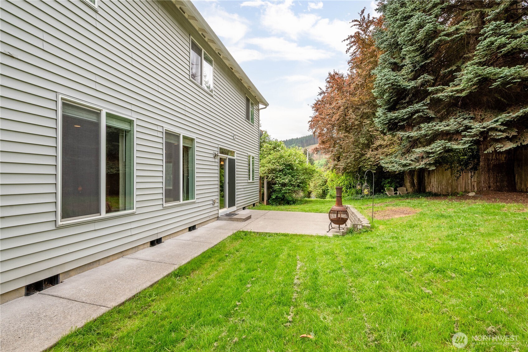 2208 Coal Creek Road Longview WA 98632
