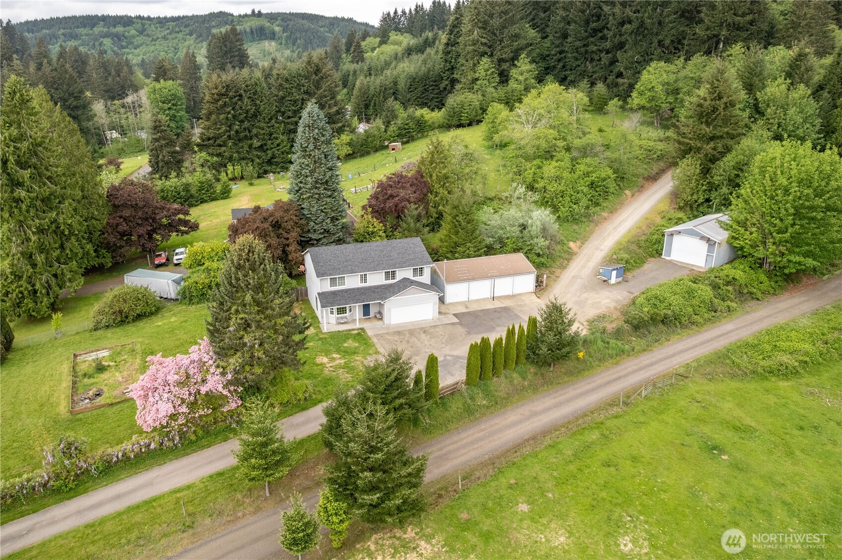 2208 Coal Creek Road Longview WA 98632
