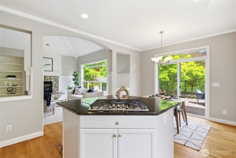 24923 NE 3rd Place Sammamish WA 98074