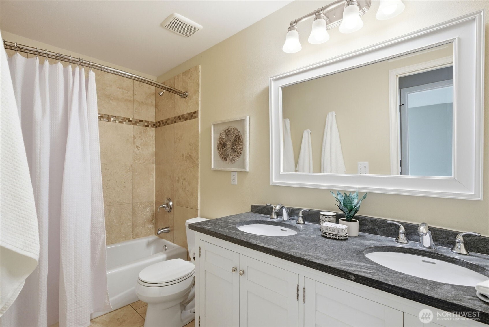 24923 NE 3rd Place Sammamish WA 98074