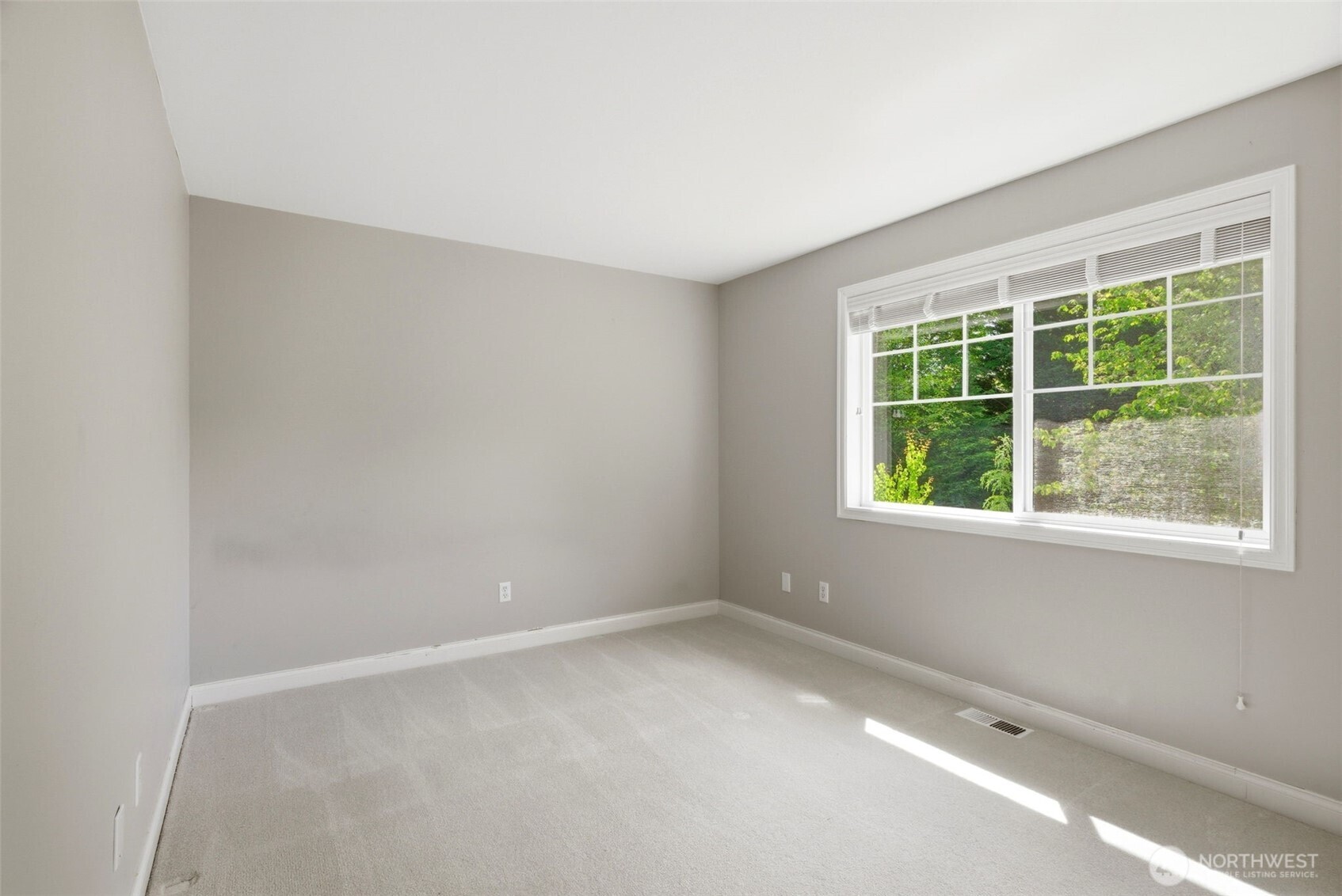 24923 NE 3rd Place Sammamish WA 98074