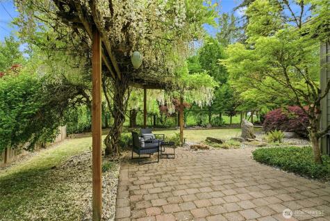 24923 NE 3rd Place Sammamish WA 98074