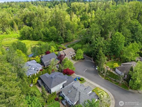 24923 NE 3rd Place Sammamish WA 98074
