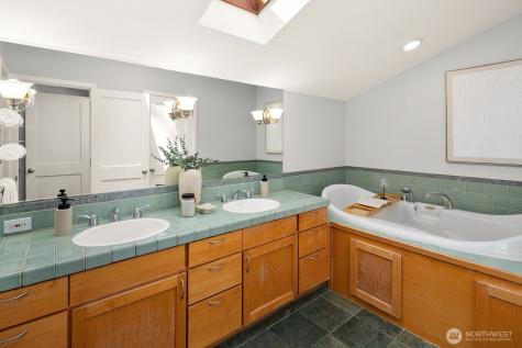 1445 293rd Avenue NE Carnation WA 98014