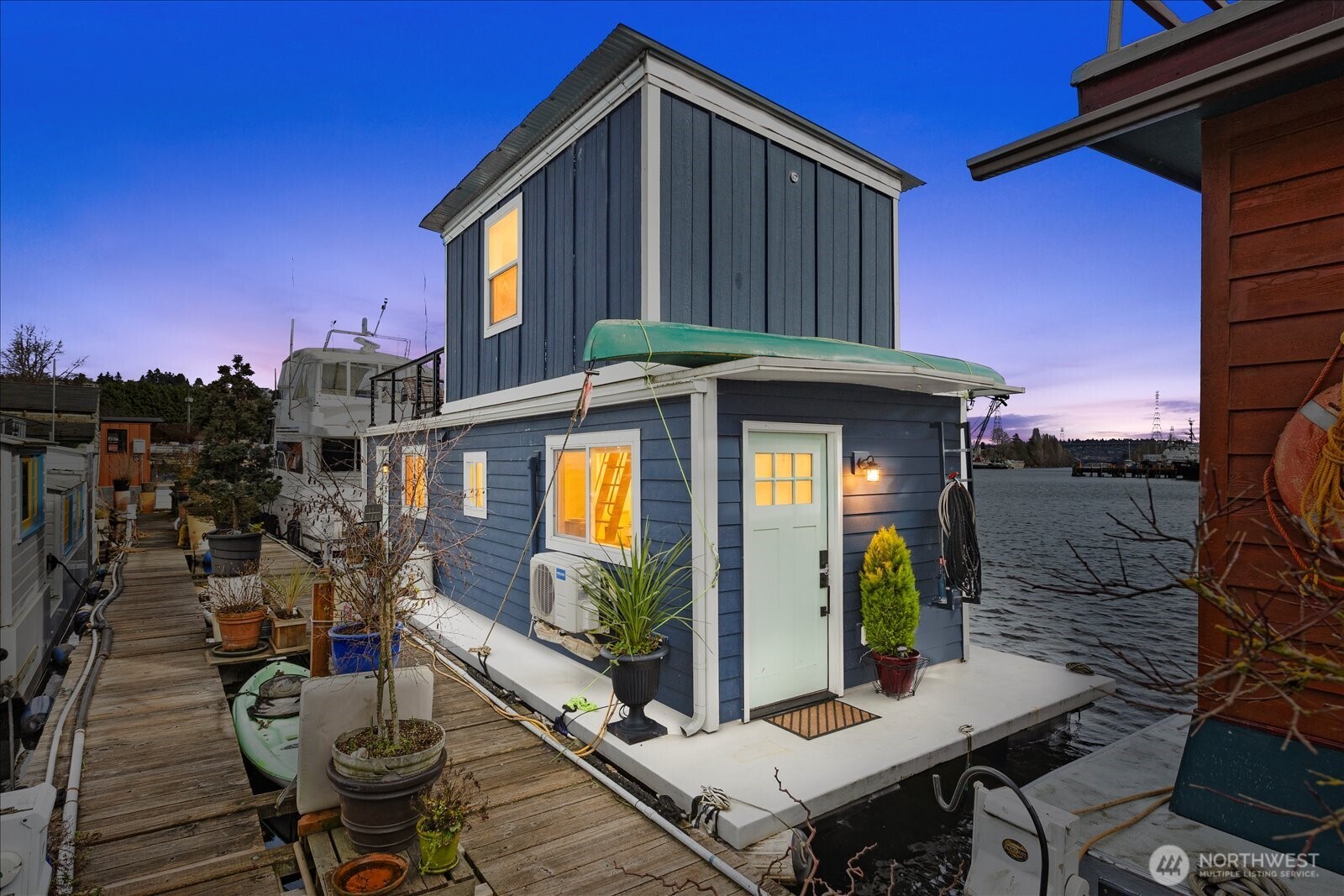 1080 Ewing Street Seattle WA 98119