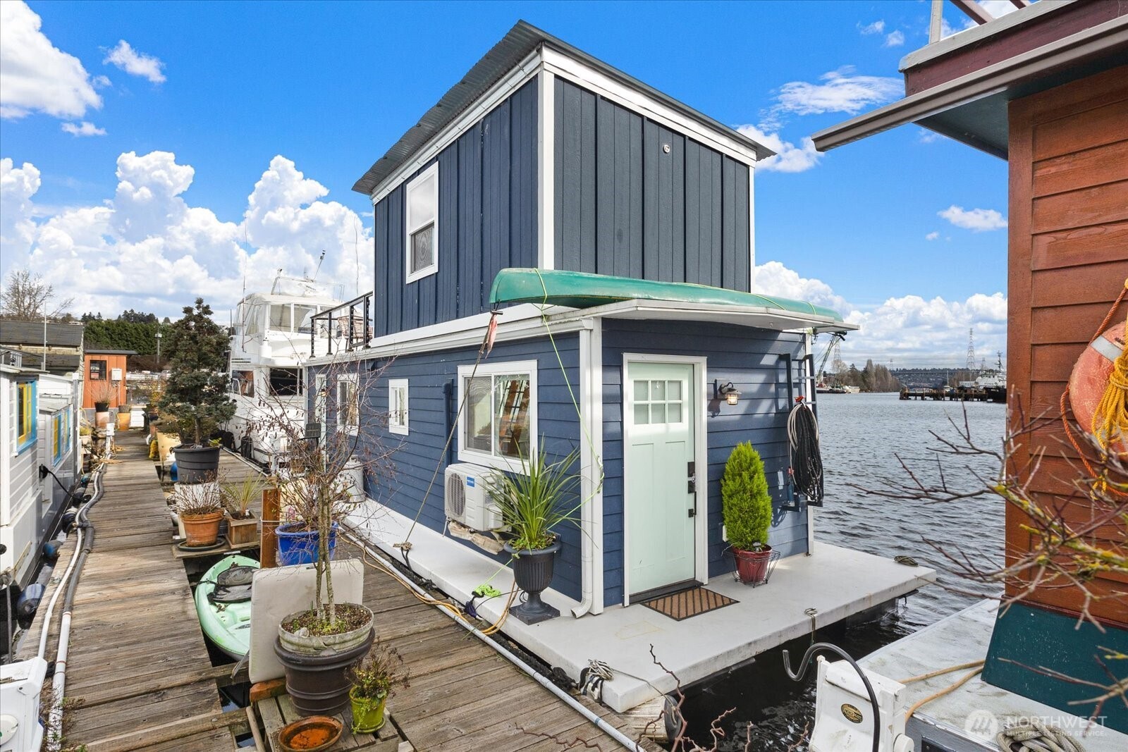 1080 Ewing Street Seattle WA 98119