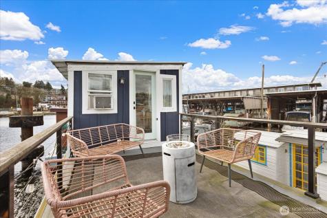 1080 Ewing Street Seattle WA 98119