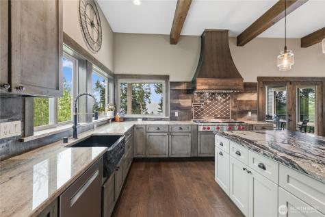 15705 South Deception Shores Drive Anacortes WA 98221