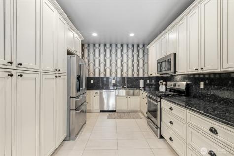 15705 South Deception Shores Drive Anacortes WA 98221