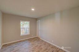 1331 Dolan Street Street Raymond WA 98577
