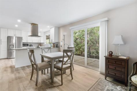 722 Wandering Creek Drive Bothell WA 98021