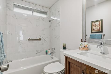 722 Wandering Creek Drive Bothell WA 98021