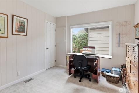 722 Wandering Creek Drive Bothell WA 98021