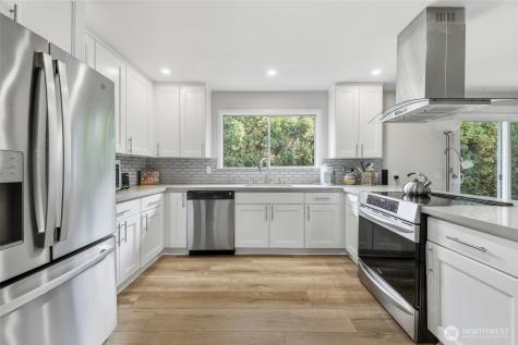 722 Wandering Creek Drive Bothell WA 98021