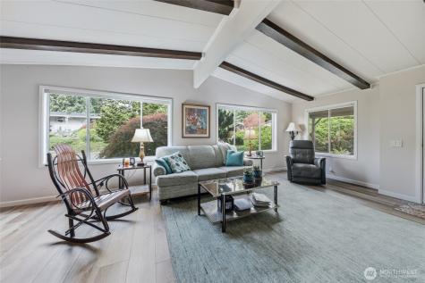 722 Wandering Creek Drive Bothell WA 98021