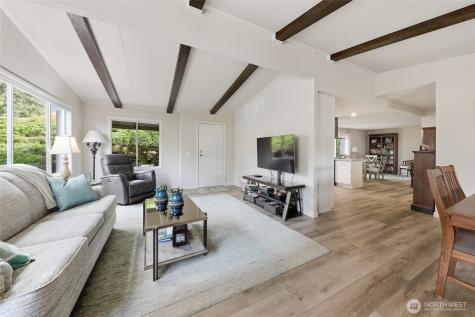 722 Wandering Creek Drive Bothell WA 98021