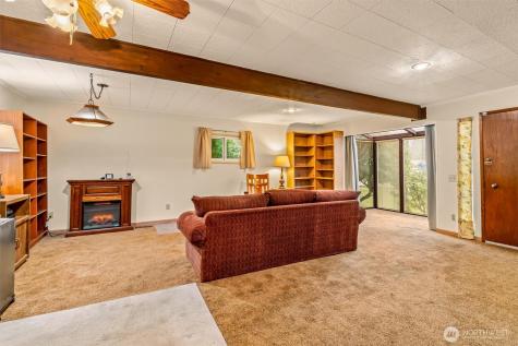 18123 60th Avenue W Lynnwood WA 98037