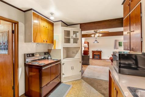 18123 60th Avenue W Lynnwood WA 98037