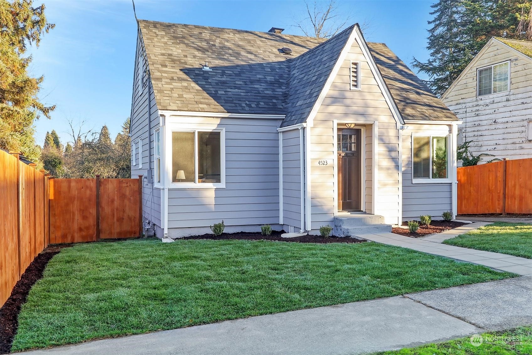 4523 E C Street Tacoma WA 98404