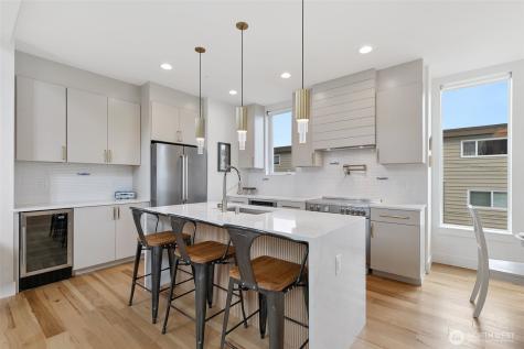 408 Aloha Street Seattle WA 98109