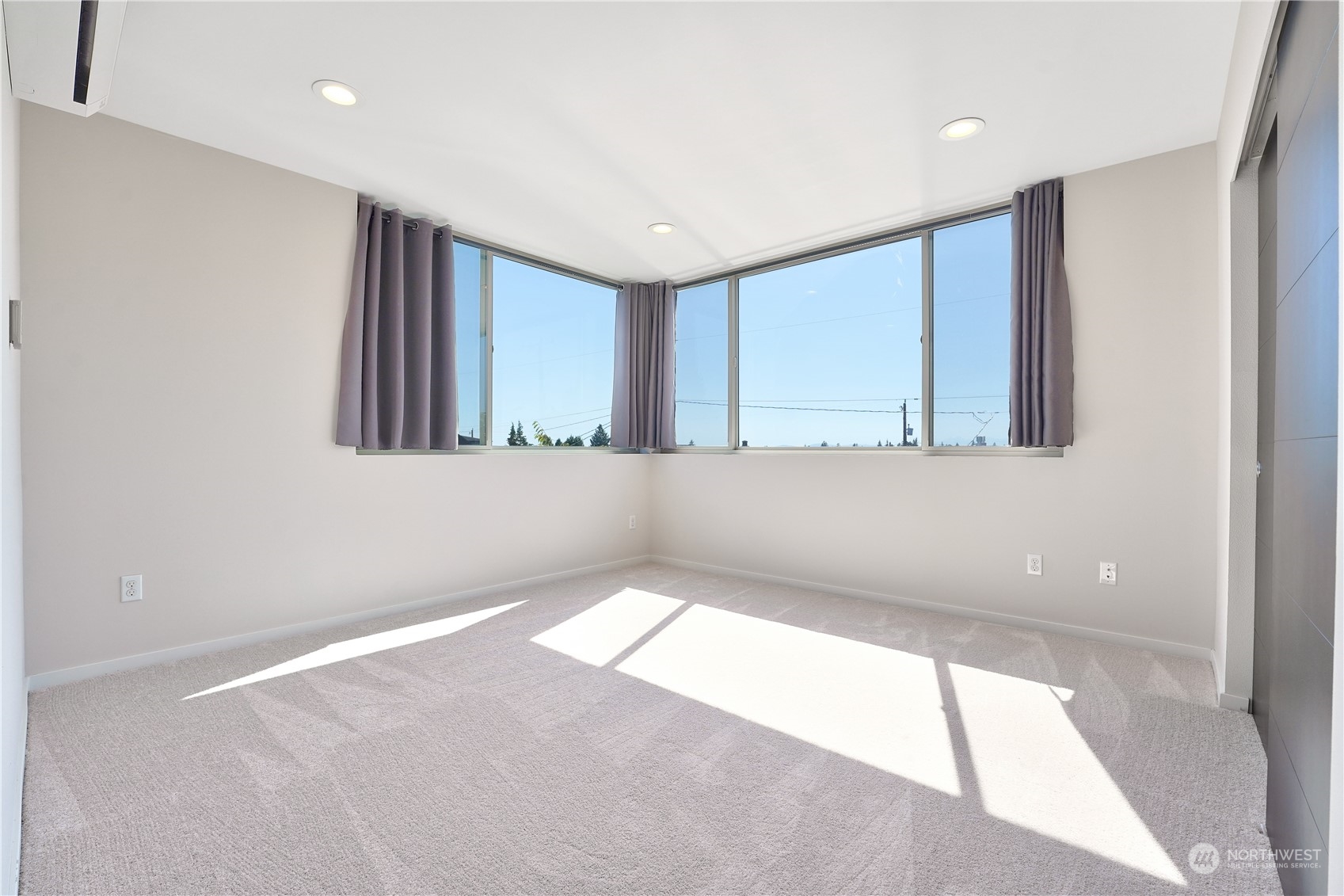 8356 19 Avenue NW Seattle WA 98117