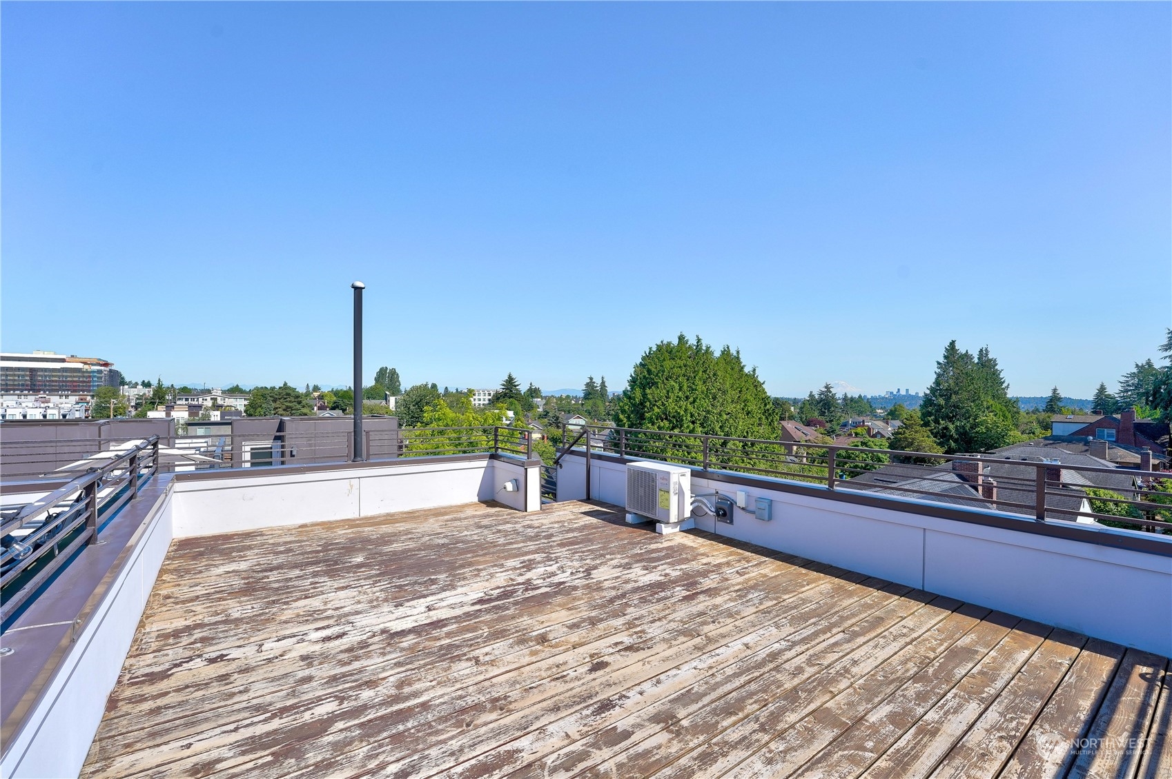 8356 19 Avenue NW Seattle WA 98117