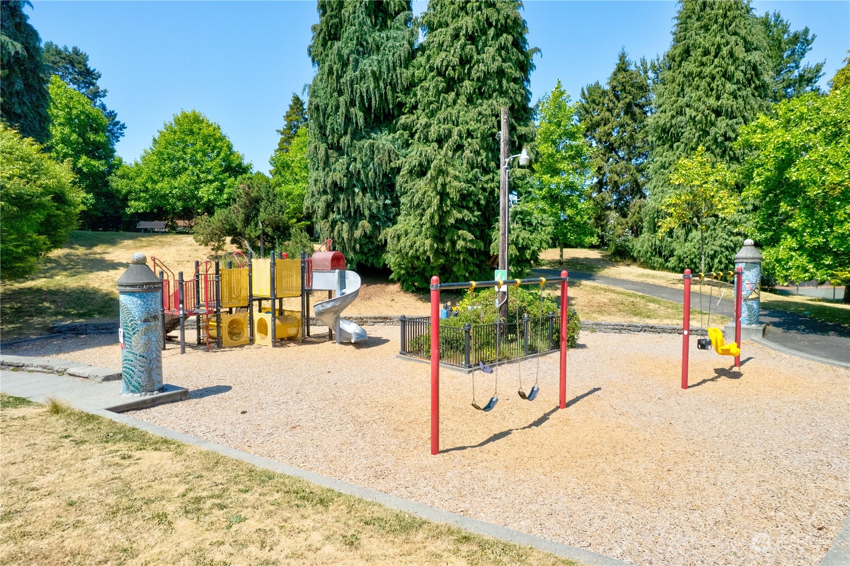 8356 19 Avenue NW Seattle WA 98117