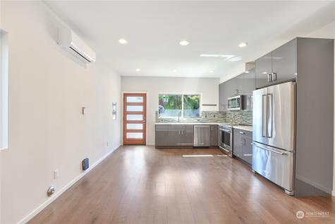 8356 19 Avenue NW Seattle WA 98117