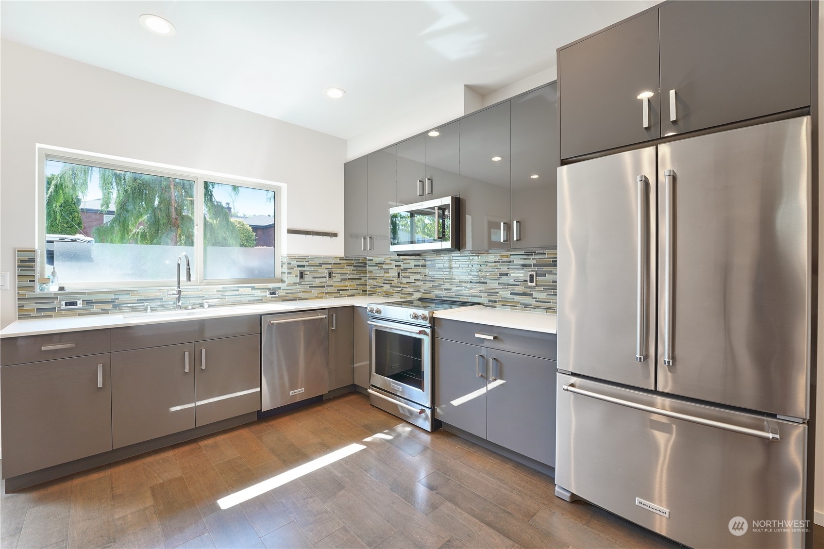 8356 19 Avenue NW Seattle WA 98117