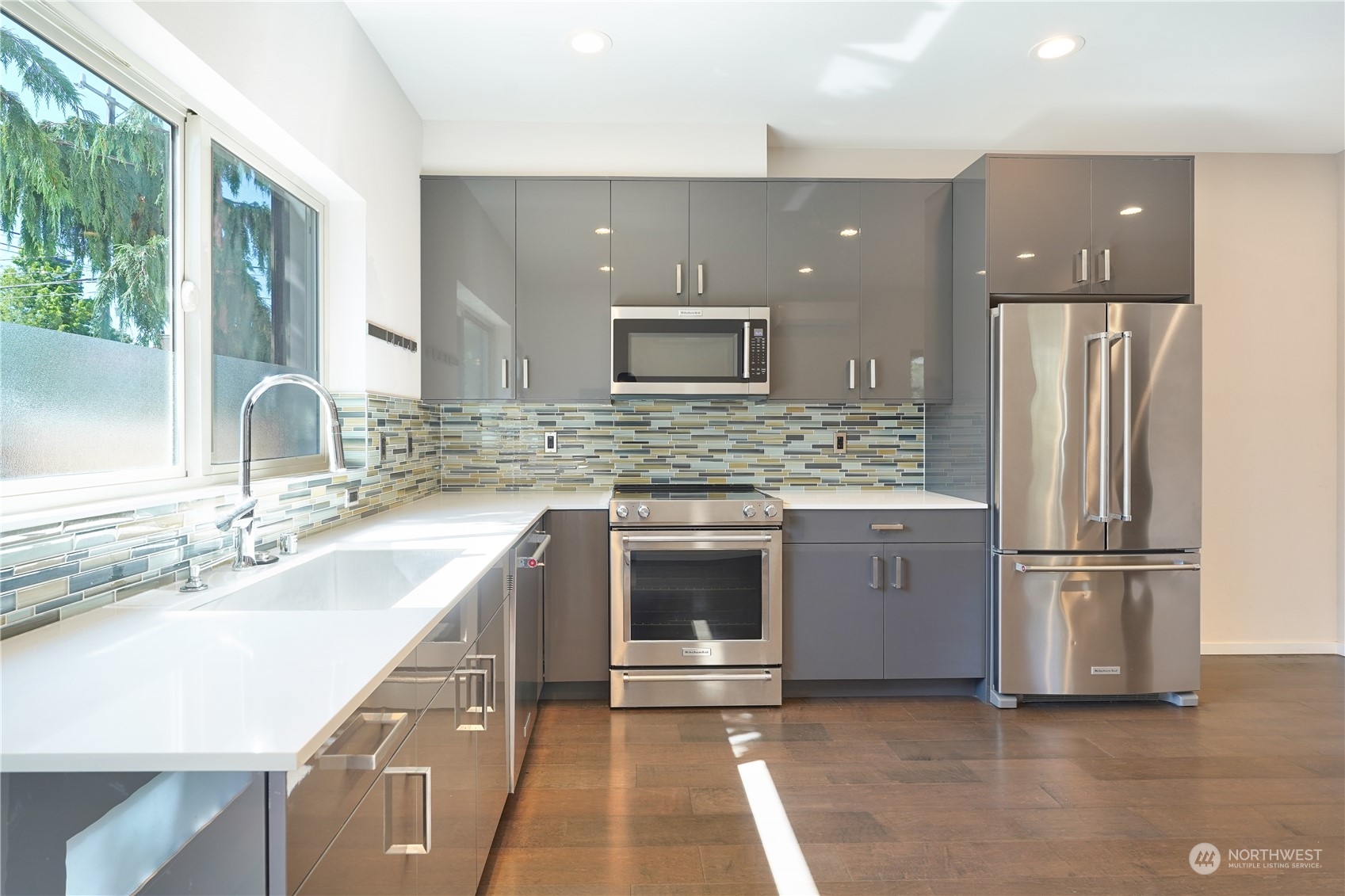 8356 19 Avenue NW Seattle WA 98117