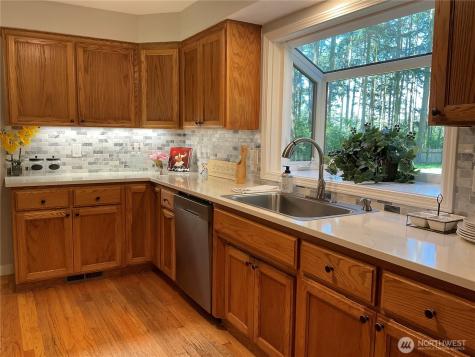 1656 Fern Place Oak Harbor WA 98277