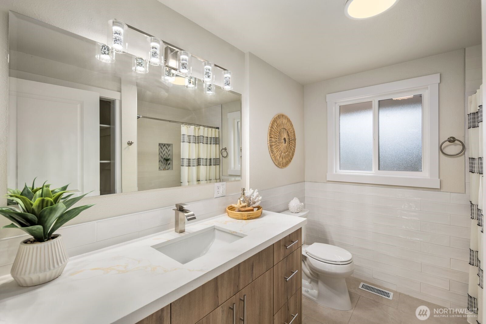20407 30th Avenue W Lynnwood WA 98036