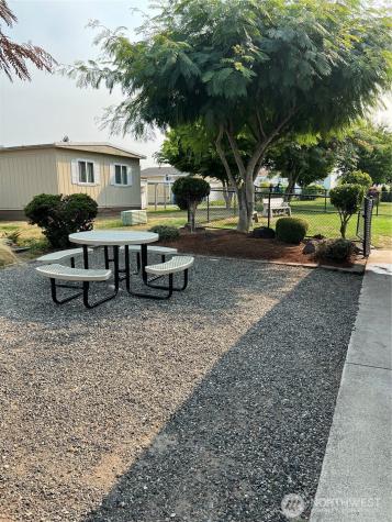 10512 60th Street Court E Puyallup WA 98372