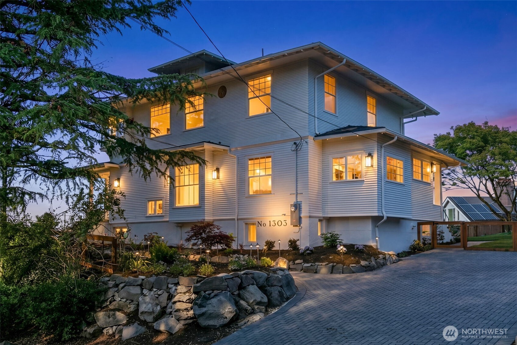 1303 E Lynn Street Seattle WA 98102