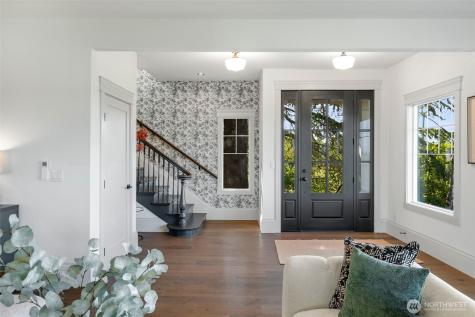 1303 E Lynn Street Seattle WA 98102