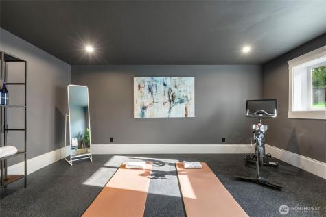 1303 E Lynn Street Seattle WA 98102