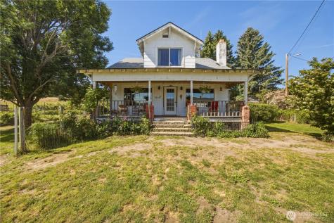 1281 Totem Pole Road Manson WA 98831
