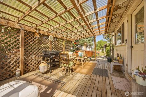 1281 Totem Pole Road Manson WA 98831
