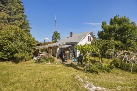 1281 Totem Pole Road Manson WA 98831