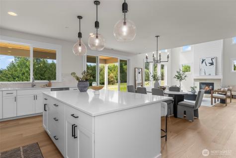 10155 Royal Valley Road NE Poulsbo WA 98370