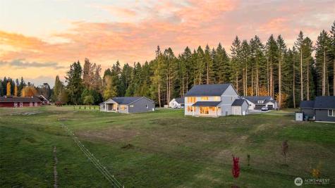 10155 Royal Valley Road NE Poulsbo WA 98370