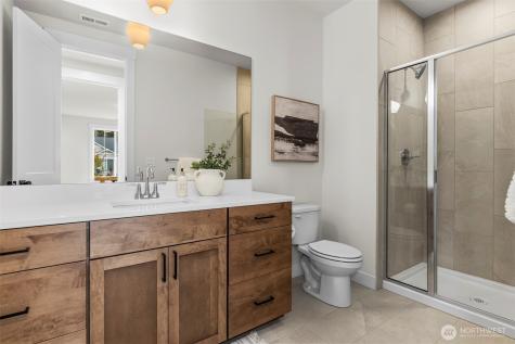 10155 Royal Valley Road NE Poulsbo WA 98370