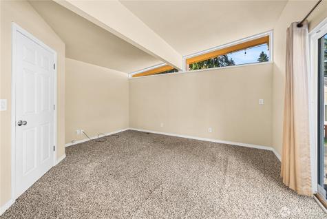 9804 118th Street E Puyallup WA 98373