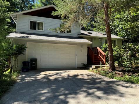 6 Little Strawberry Lane Bellingham WA 98229