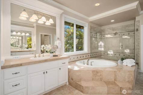 2098 211th Place SE Sammamish WA 98075