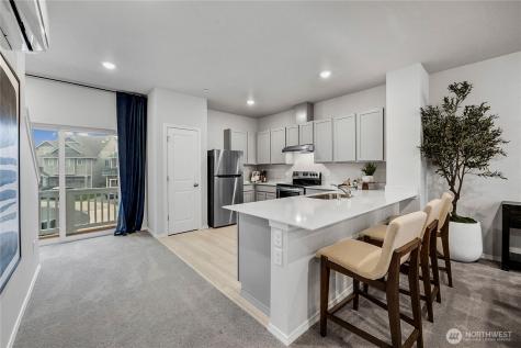 34212 Emerald Ridge Avenue SE Black Diamond WA 98010