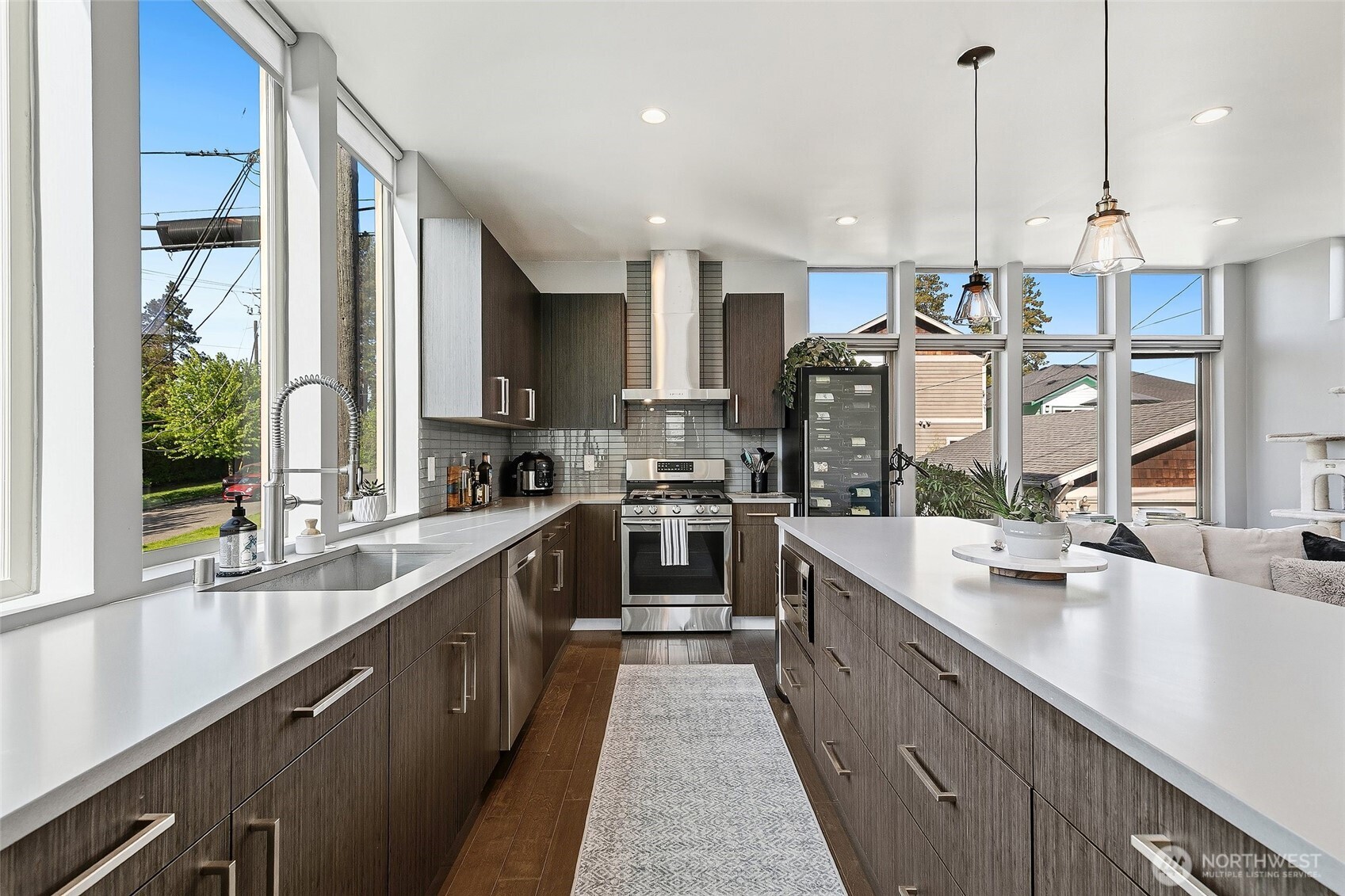 5953 Fauntleroy Way SW Seattle WA 98136