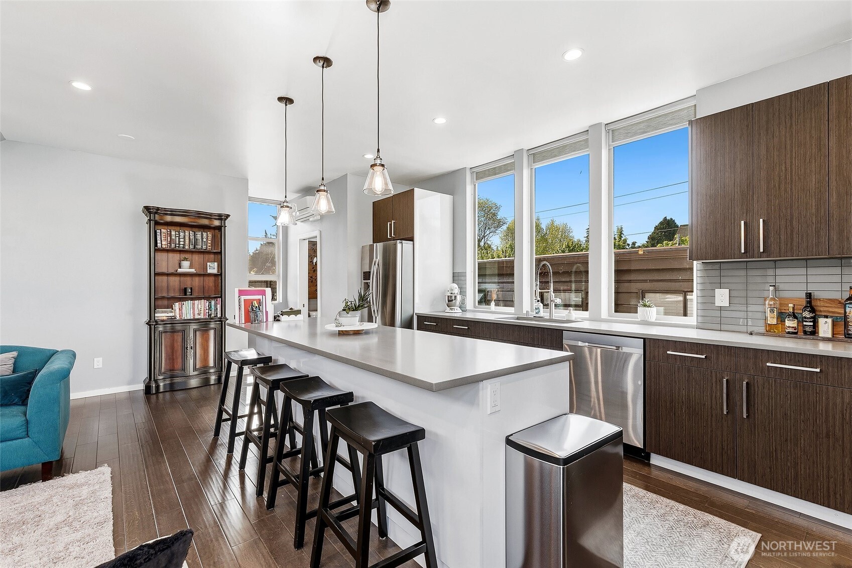 5953 Fauntleroy Way SW Seattle WA 98136